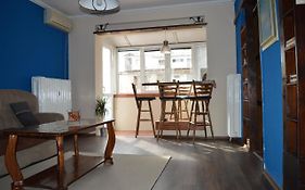 Atelier 9 - Art Mansard Studio